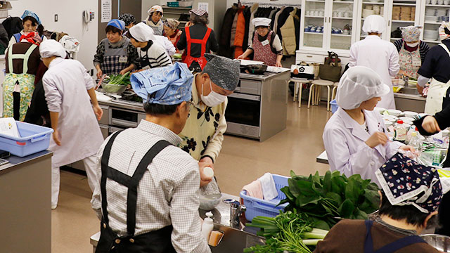 秋田栄養短大_移動公開講座「野菜の摂取を増やす」