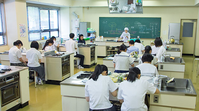 「秋田栄養短大高大連携講座_「食生活と健康」講義