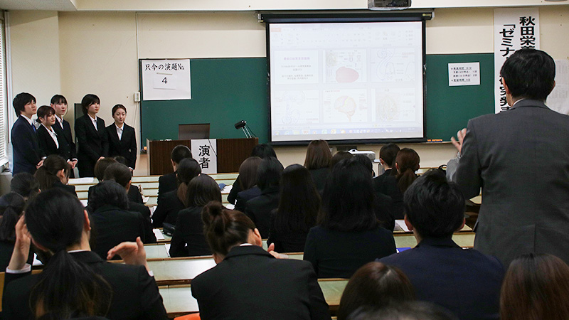 ゼミナール研究発表会－給食施設での実習・研究内容の報告